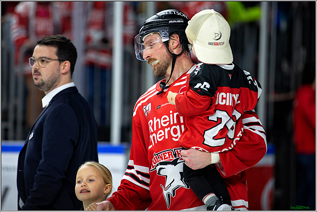 PENNY DEL; Koelner Haie- Loewen Frankfurt; Koeln, 01.12.2022